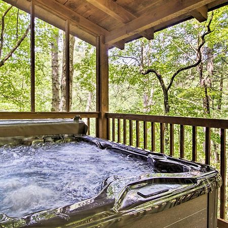 Secluded Forest Cabin, 4 Mi To Downtown Gatlinburg Exteriér fotografie